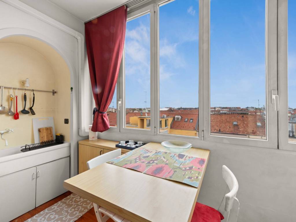 appartamento in vendita a Milano in zona Città Studi
