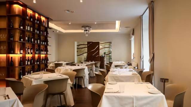 negozio in vendita a Milano in zona Isola