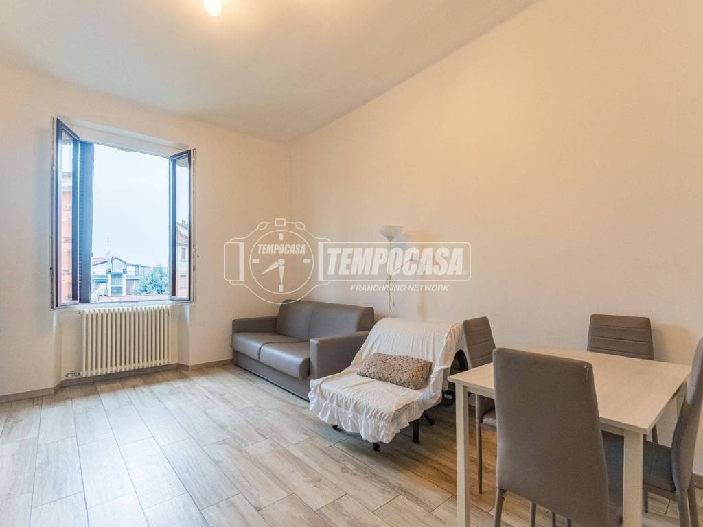 appartamento in vendita a Milano in zona Farini