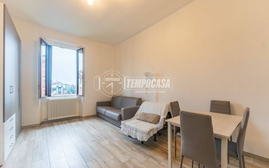 appartamento in vendita a Milano in zona Farini