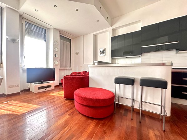 casa indipendente in vendita a Milano in zona Bocconi