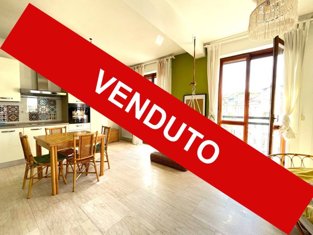 appartamento in vendita a Milano in zona Porta Vittoria