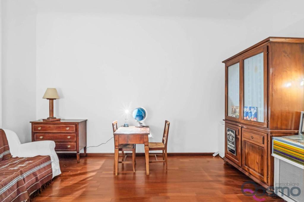 appartamento in vendita a Milano in zona Sempione