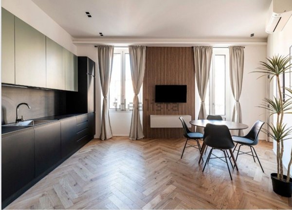 appartamento in vendita a Milano in zona Porta Venezia