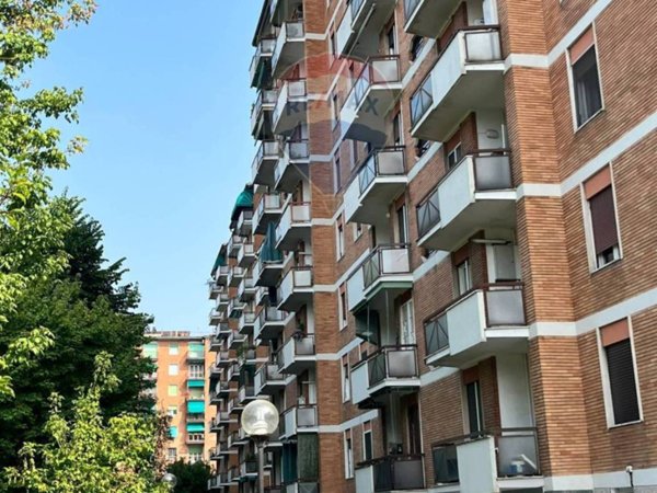 appartamento in vendita a Milano in zona Trenno
