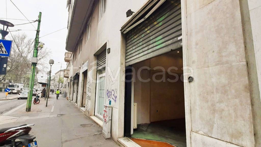 negozio in vendita a Milano in zona Bocconi