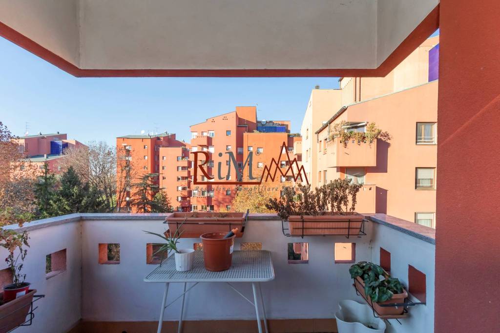appartamento in vendita a Milano in zona Baggio