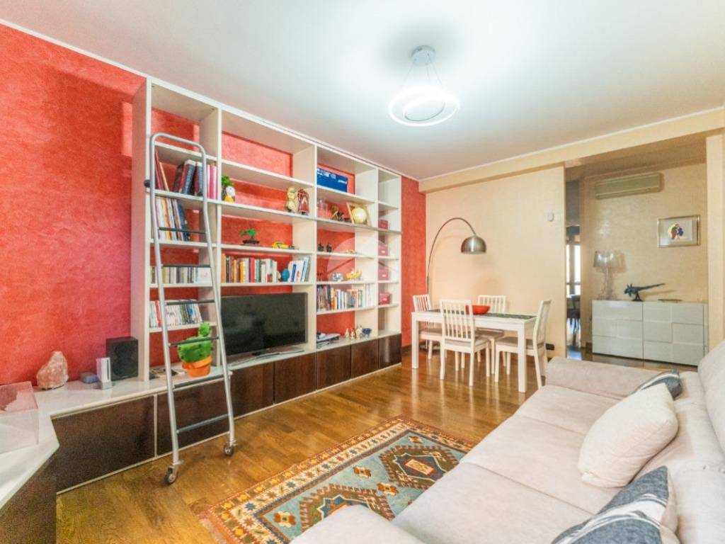 appartamento in vendita a Milano in zona Chiesa Rossa