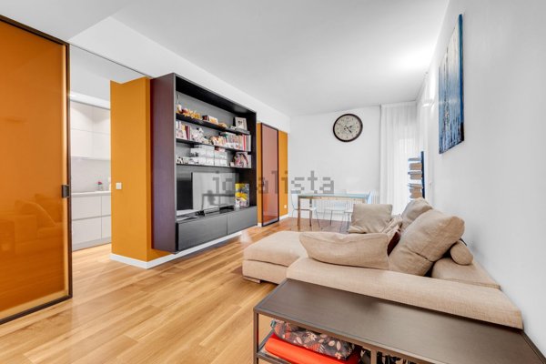 appartamento in vendita a Milano in zona Feltre