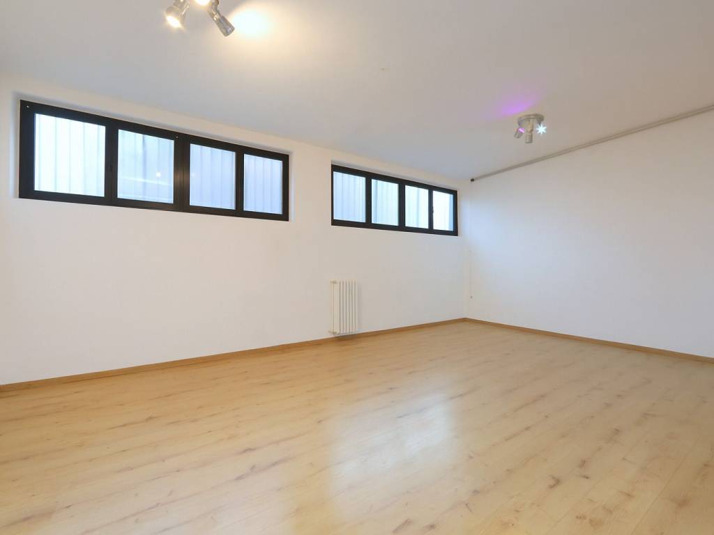 negozio in vendita a Milano in zona Bicocca