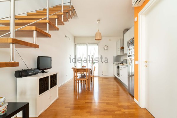 appartamento in vendita a Milano in zona Crescenzago