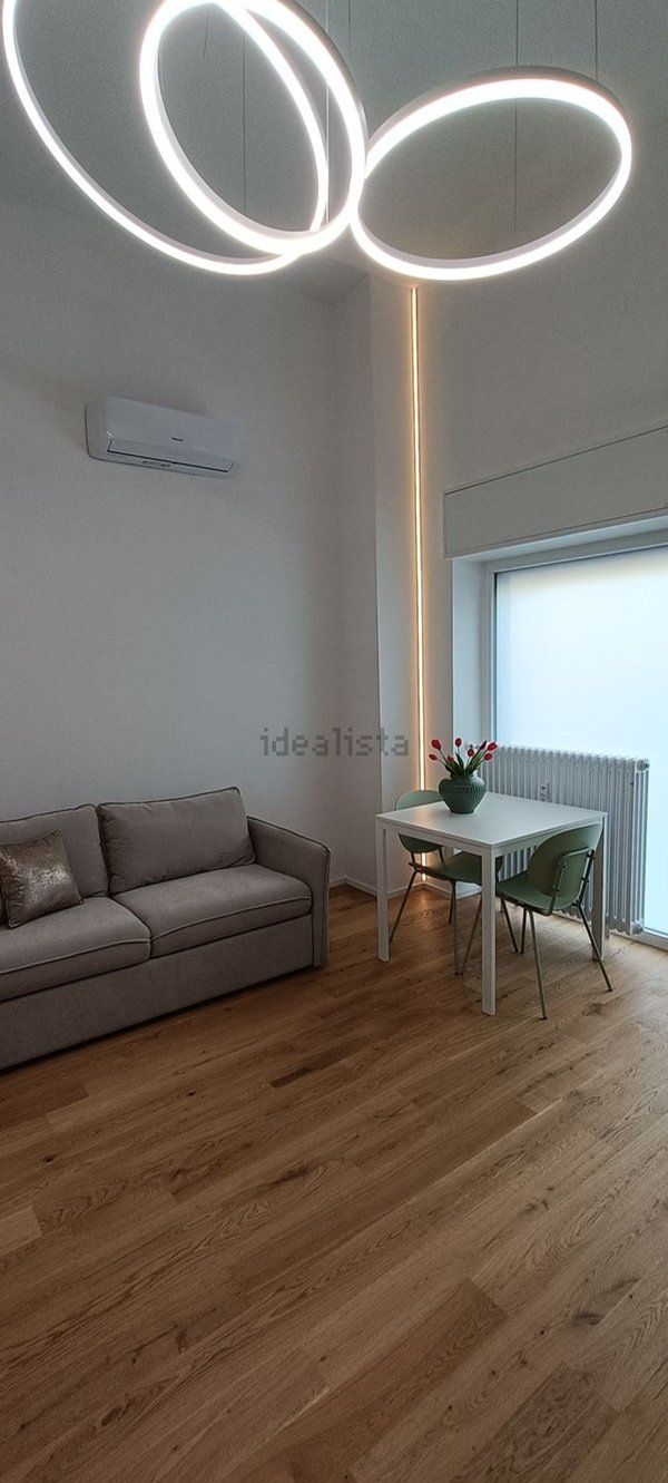 appartamento in vendita a Milano in zona Piazzale Lodi