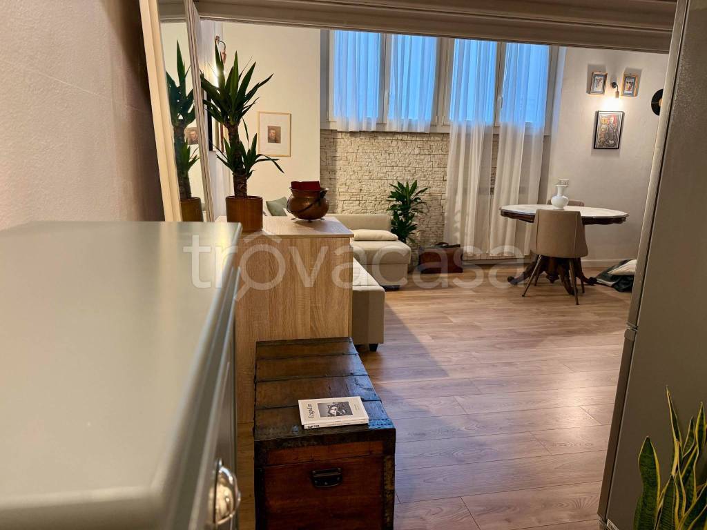 appartamento in vendita a Milano in zona Bruzzano