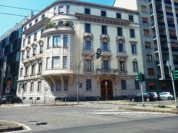 appartamento in vendita a Milano in zona Loreto