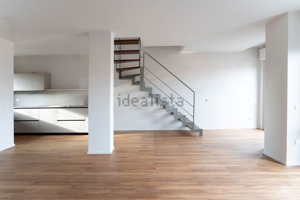 appartamento in vendita a Milano in zona Vigentino