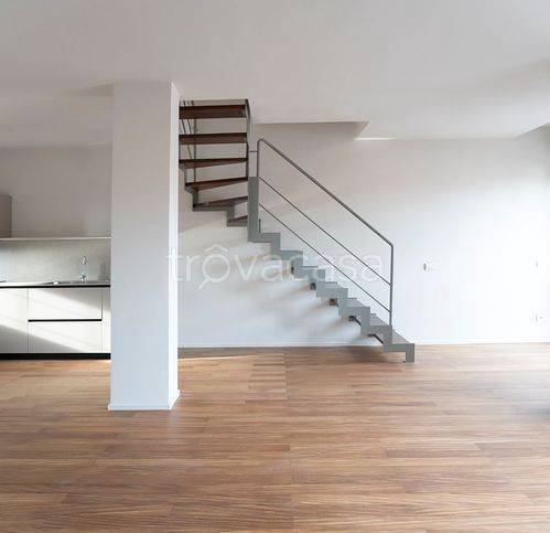 appartamento in vendita a Milano in zona Vigentino