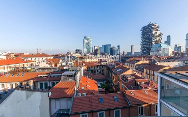 appartamento in vendita a Milano in zona Isola