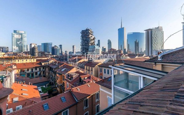 appartamento in vendita a Milano in zona Isola