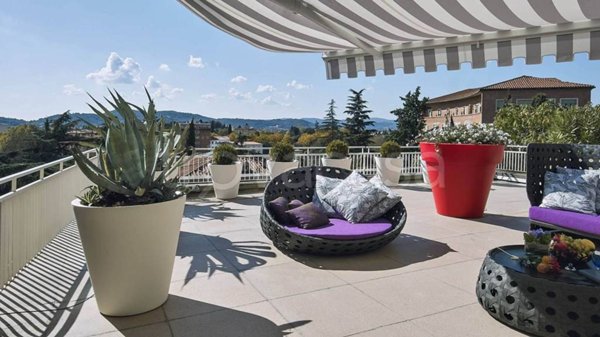 appartamento in vendita a Milano in zona Cinque Giornate