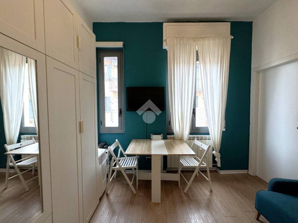 appartamento in vendita a Milano in zona Vigentino