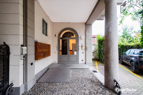 appartamento in vendita a Milano in zona Sempione