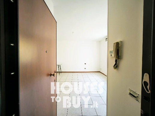 appartamento in vendita a Milano in zona Baggio