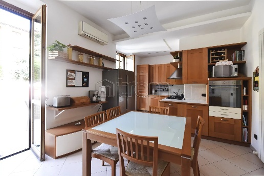 appartamento in vendita a Milano in zona Gorla