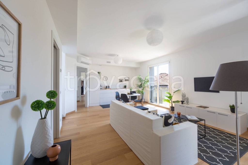 appartamento in vendita a Milano in zona Maggiolina
