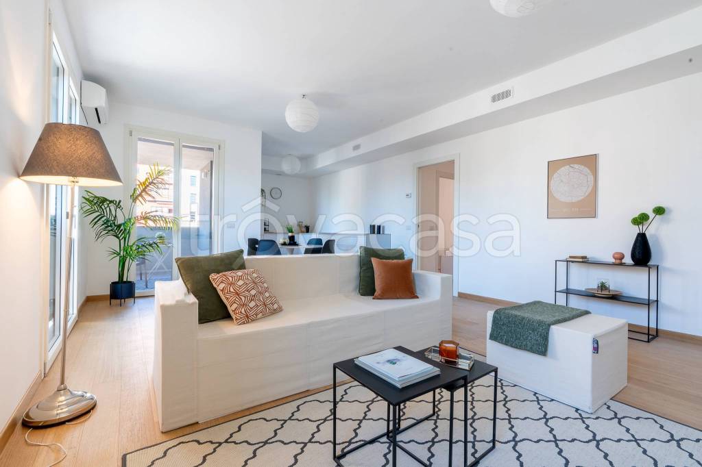 appartamento in vendita a Milano in zona Maggiolina