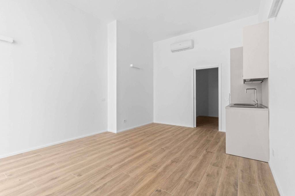 appartamento in vendita a Milano in zona Vigentino