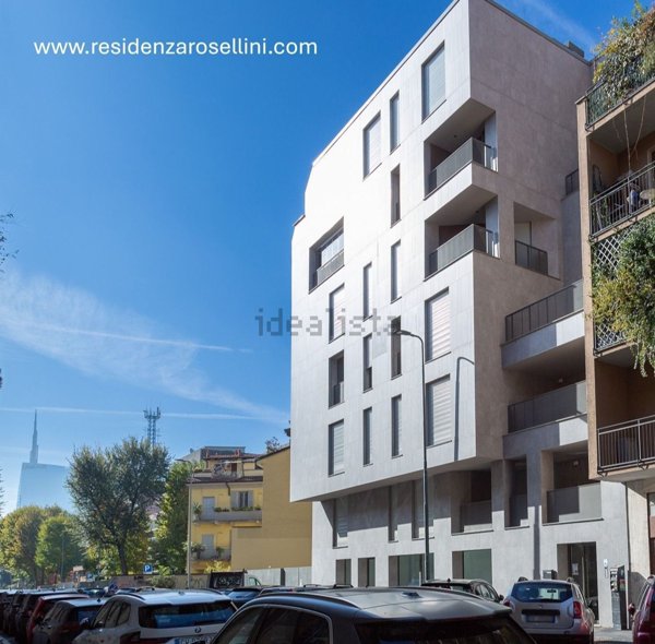 appartamento in vendita a Milano in zona Isola