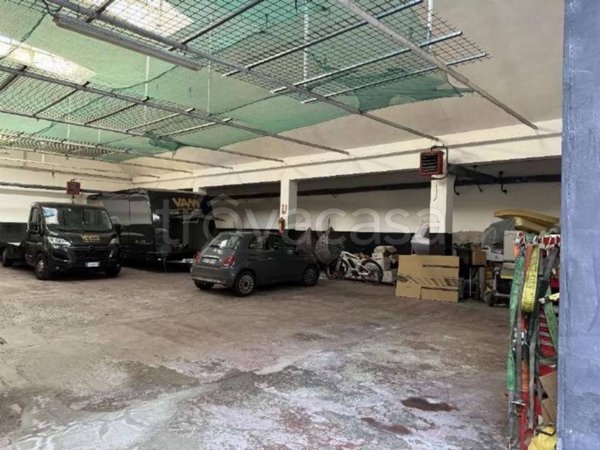 negozio in vendita a Milano