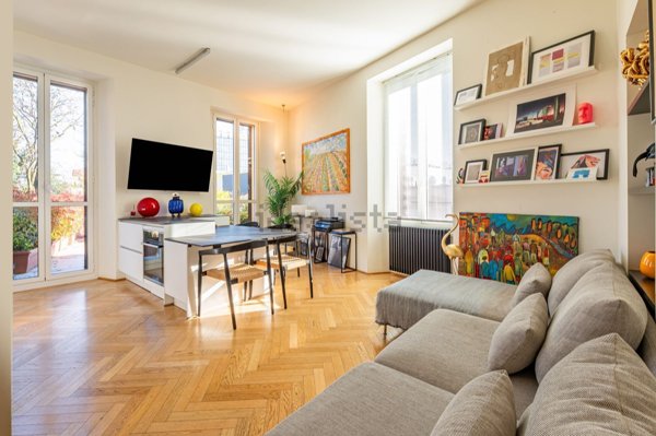 appartamento in vendita a Milano in zona Dergano
