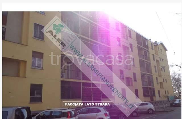 appartamento in vendita a Milano in zona Corvetto