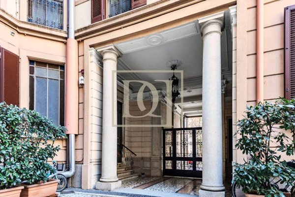 appartamento in vendita a Milano in zona Porta Garibaldi