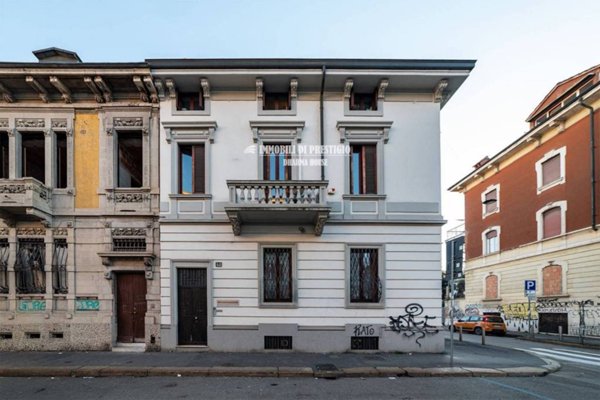 casa indipendente in vendita a Milano in zona Città Studi