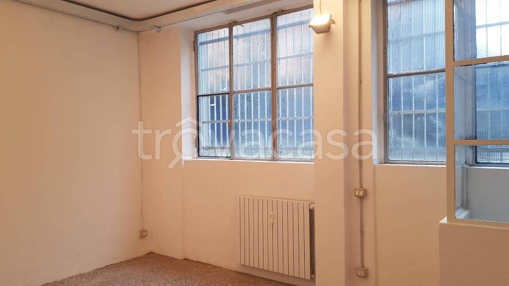 appartamento in vendita a Milano in zona Bocconi