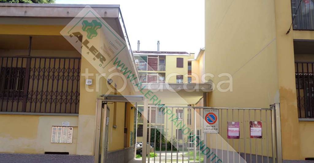 appartamento in vendita a Milano in zona Corvetto