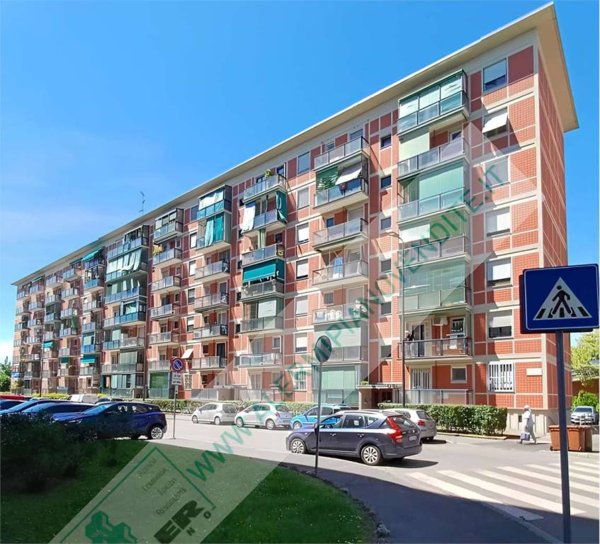 appartamento in vendita a Milano in zona Quartiere degli Olmi