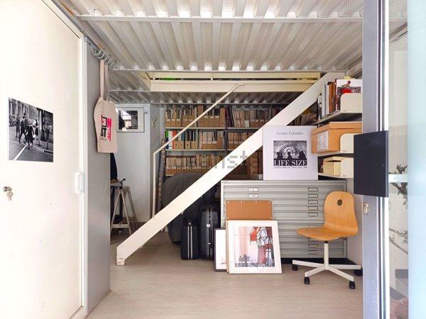 appartamento in vendita a Milano in zona Porta Genova