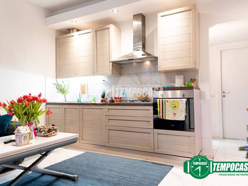 appartamento in vendita a Milano in zona Ghisolfa