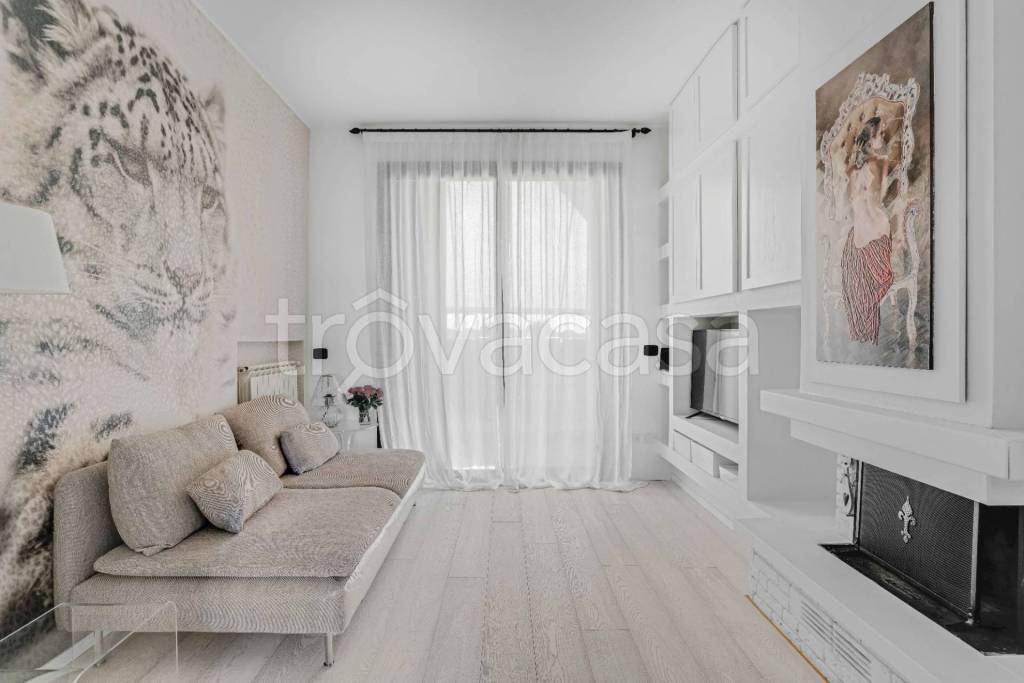 appartamento in vendita a Milano in zona Il Portello