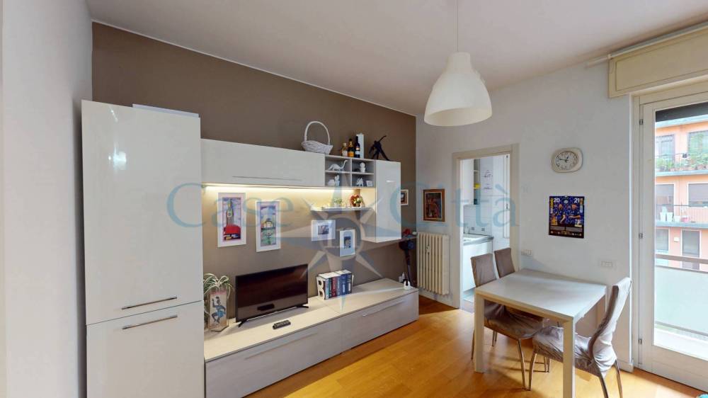 appartamento in vendita a Milano in zona Rembrandt