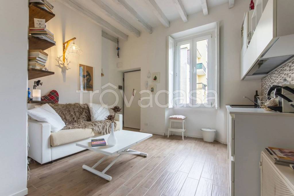 appartamento in vendita a Milano in zona Loreto