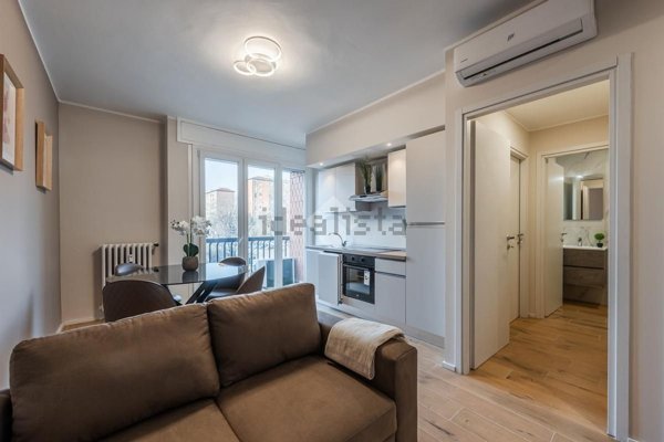 appartamento in vendita a Milano in zona Ronchetto sul Naviglio