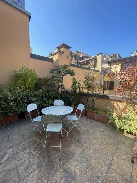 appartamento in vendita a Milano in zona Centro Storico