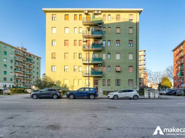 appartamento in vendita a Milano in zona Rottole