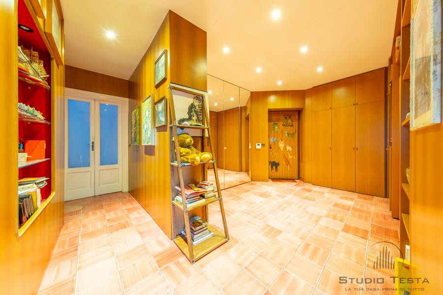 appartamento in vendita a Milano in zona Stazione Centrale