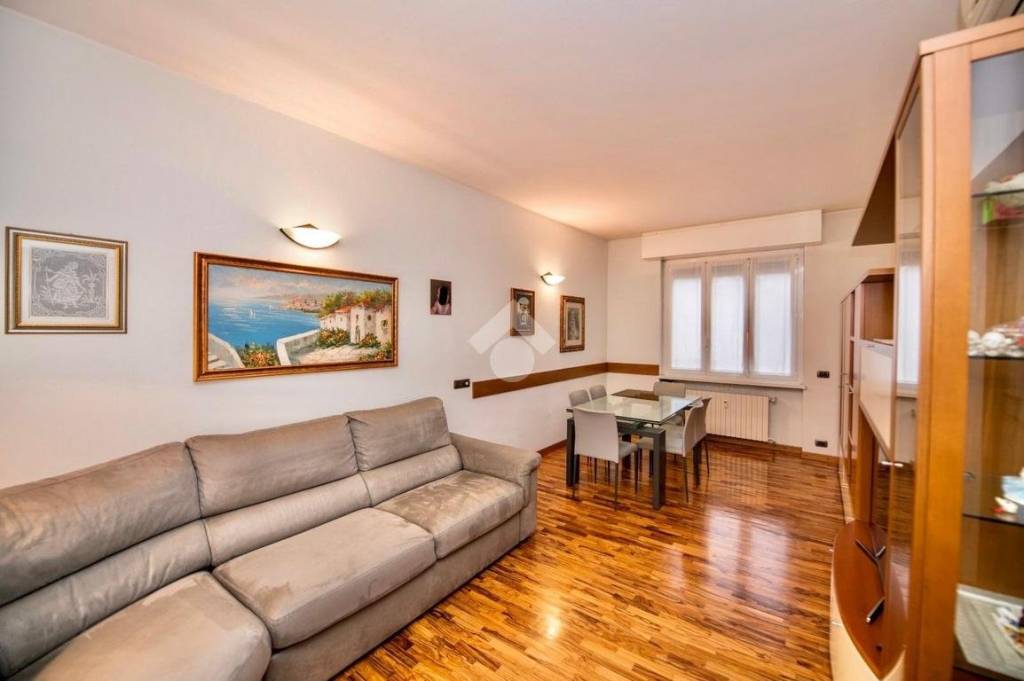 appartamento in vendita a Milano in zona Casoretto