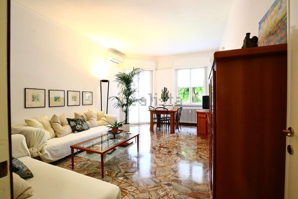 appartamento in vendita a Milano in zona Baggio